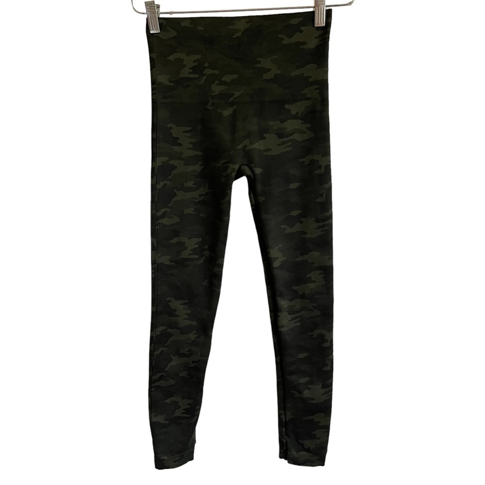 Spanx Cropped Seamless Camo Leggings, Size M